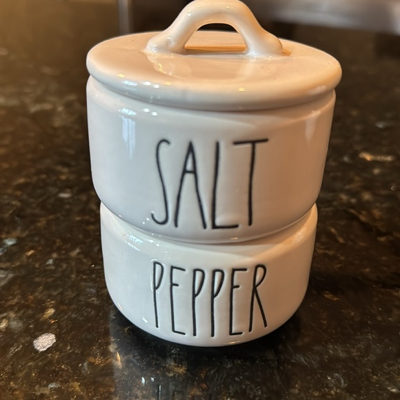 Rae Dunn salt & pepper - Picture 2 of 3
